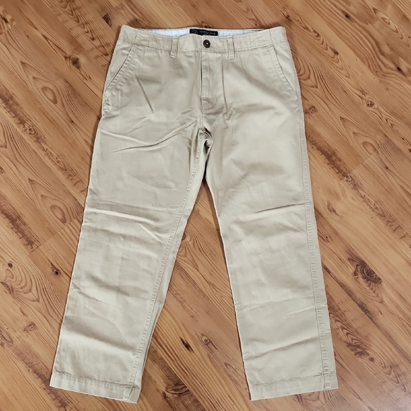 American Eagle Outfitters Other - American Eagle Outfitters Relaxed Straight Khakis